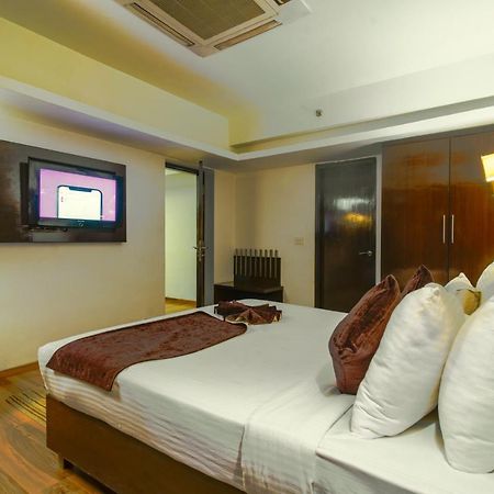 Hotel Gis Select Banjara Hill Hyderabad Exterior foto