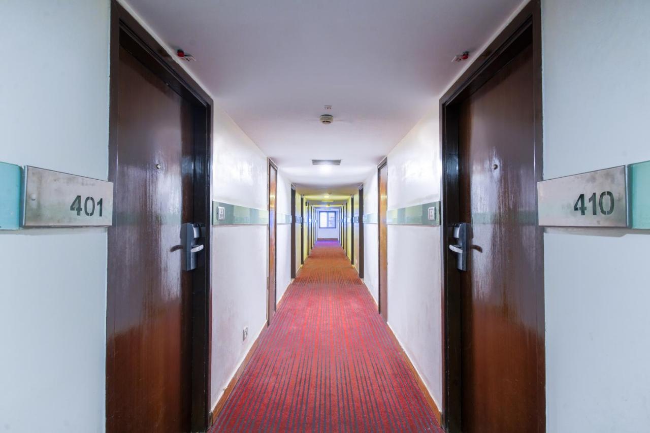 Hotel Gis Select Banjara Hill Hyderabad Exterior foto