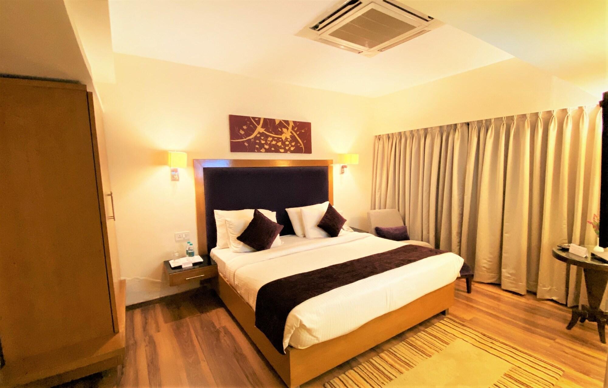 Hotel Gis Select Banjara Hill Hyderabad Exterior foto