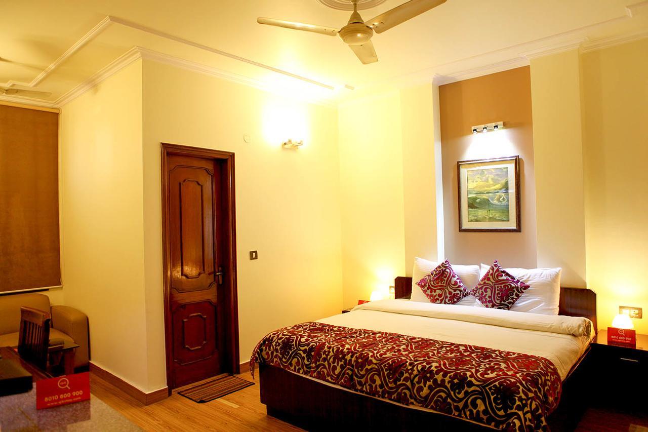 Hotel Gis Select Banjara Hill Hyderabad Exterior foto