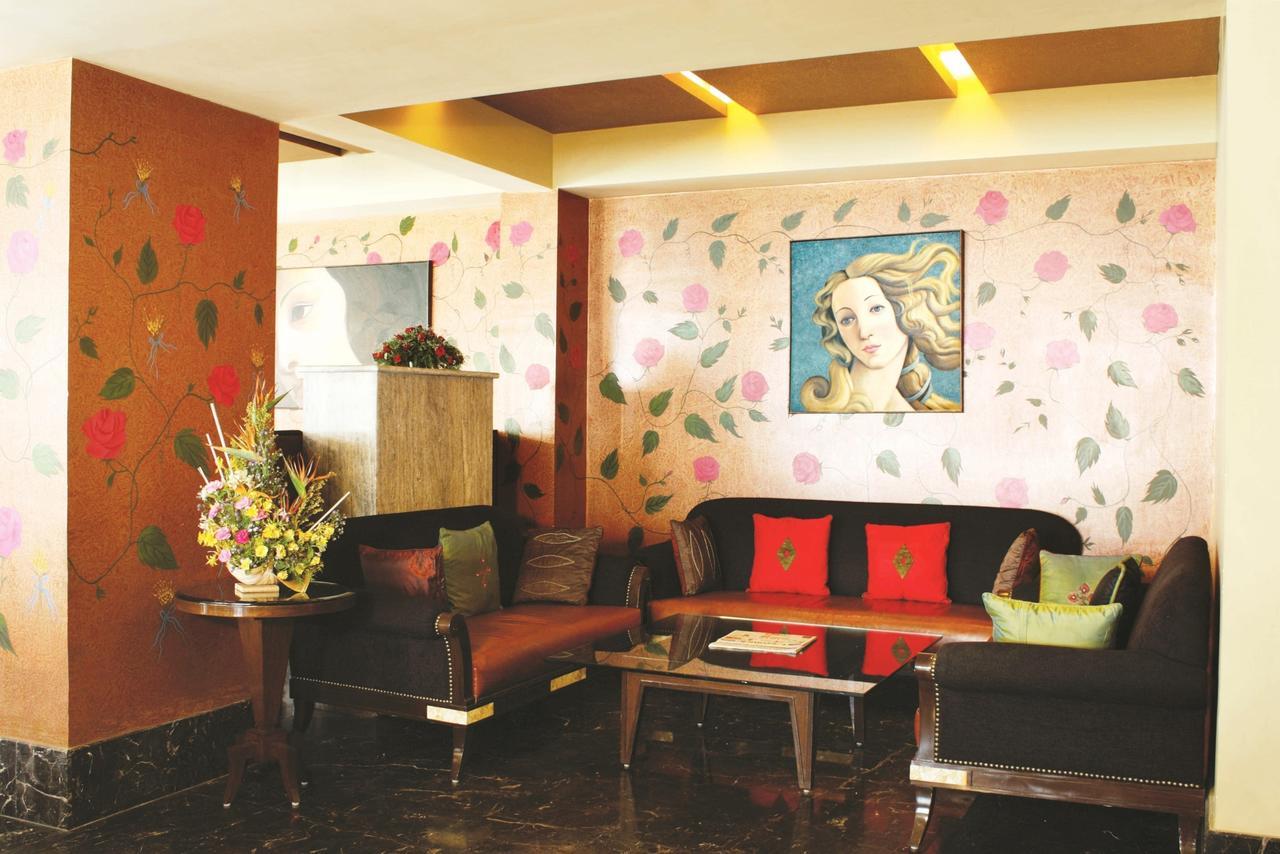 Hotel Gis Select Banjara Hill Hyderabad Exterior foto